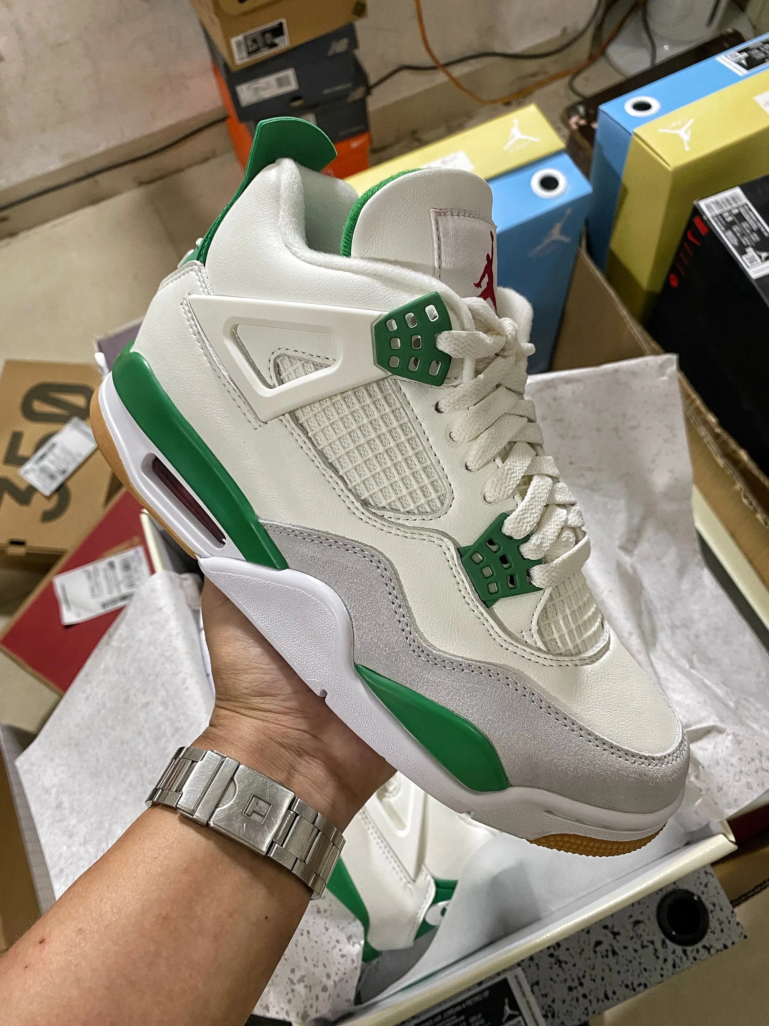 Aj4 — Shoes find on the LitBuy Spreadsheet