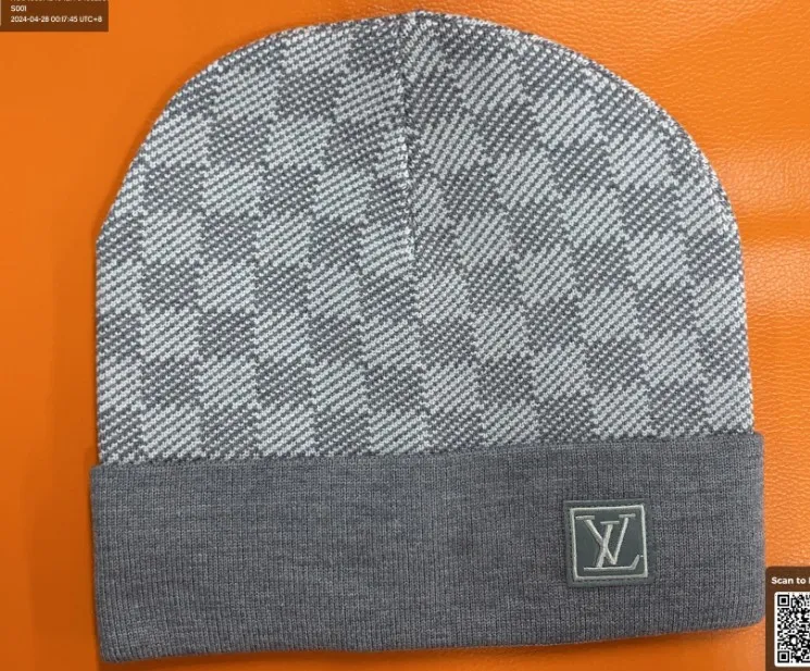 LV Beanie — Accessories find on the LitBuy Spreadsheet