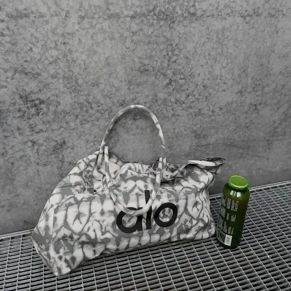 Designer Shoulder Bag — Accessories find on the LitBuy Spreadsheet